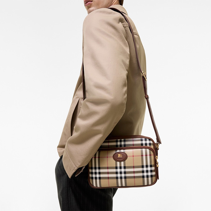 burberry vintage check pocket crossbody bag